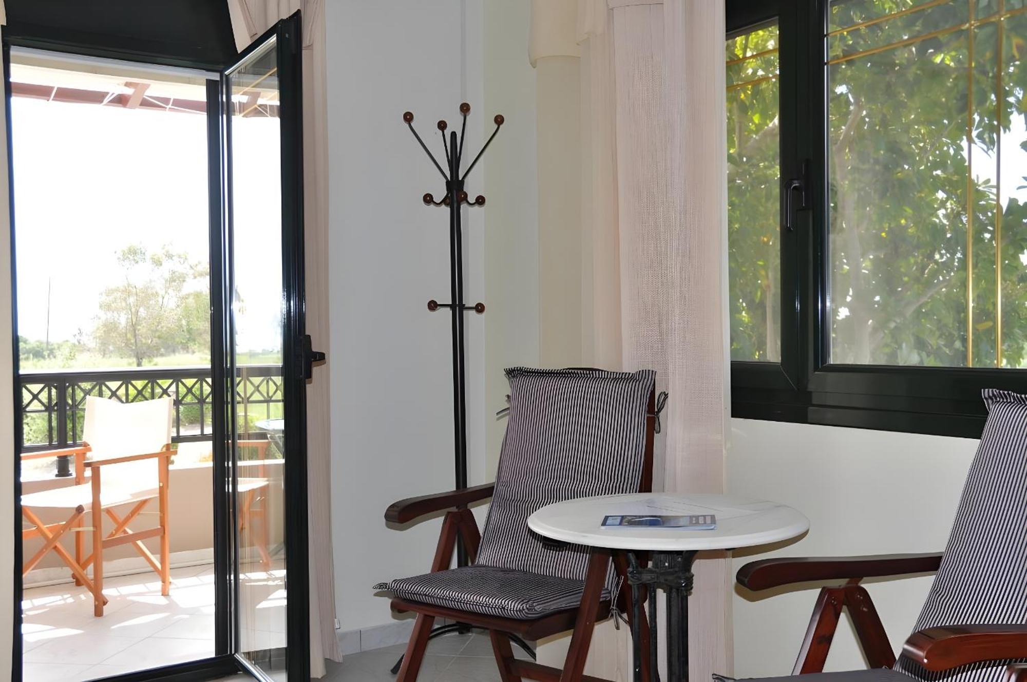 Pagonis Studios Apartment *